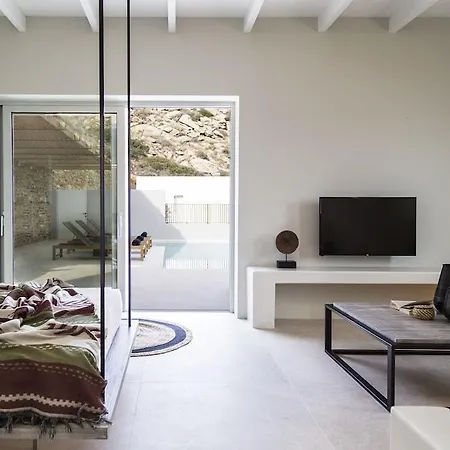 Hide Out شقة فندقية مِلوبوتاس