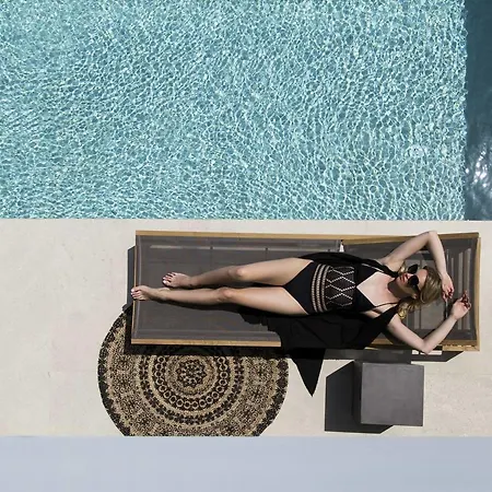 Hide Out شقة فندقية مِلوبوتاس