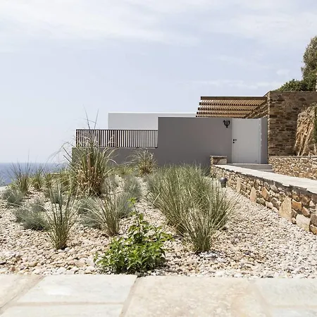 Hide Out مِلوبوتاس