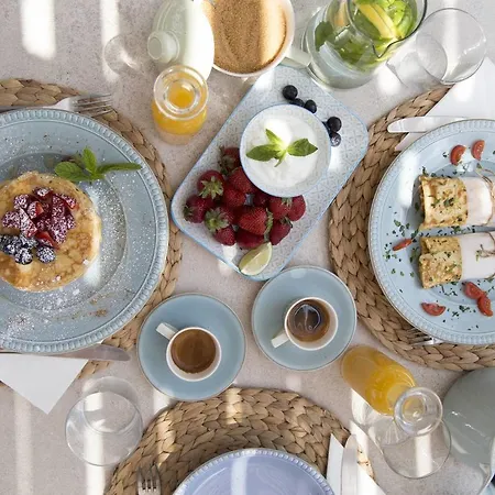 アパートホテル Hide Out ミロポタス