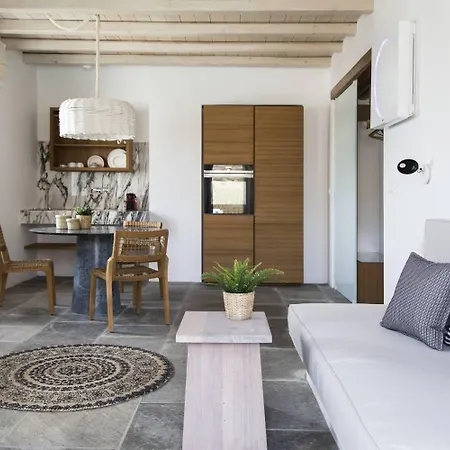 Hide Out 4* Μυλοπότας