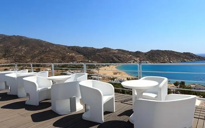 Ξενοδοχείο με διαμερίσματα Hide Out