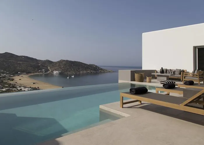 Aparthotel Hide Out 4*